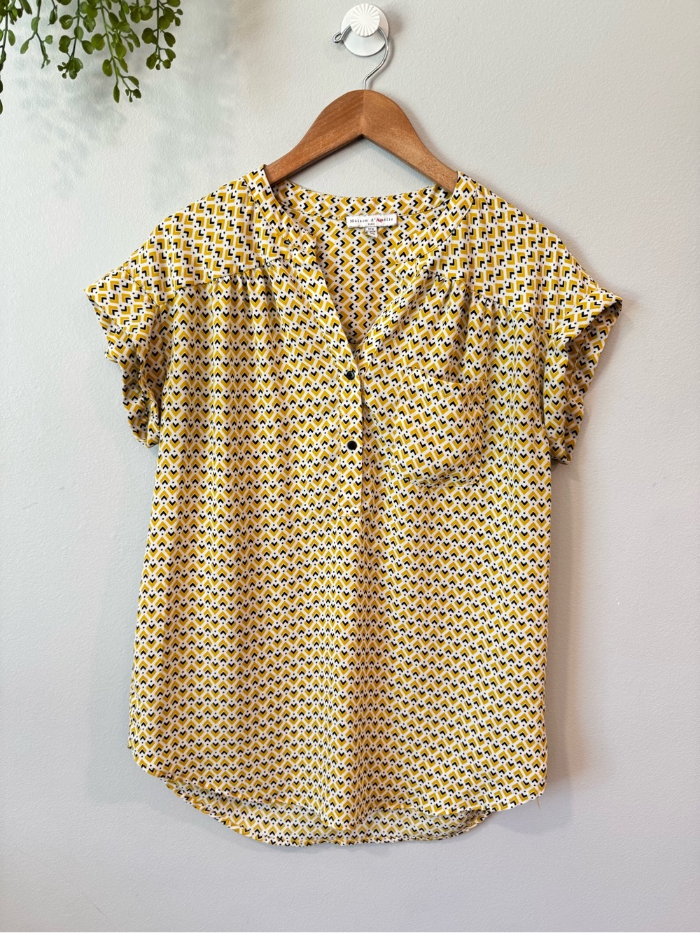 Anthropologie Maison D' Amelie Yellow Geometric Cap-Sleeve Blouse Sz M - Picture 1 of 6